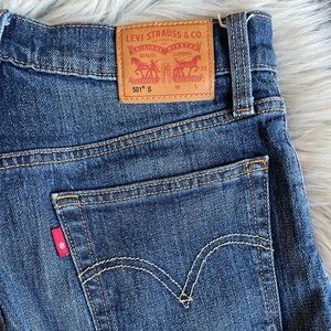 Levi’s whiskered 501 S Jeans